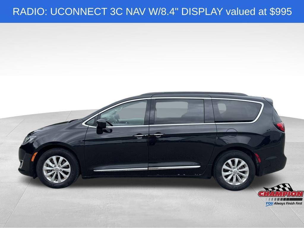 used 2017 Chrysler Pacifica car, priced at $10,500