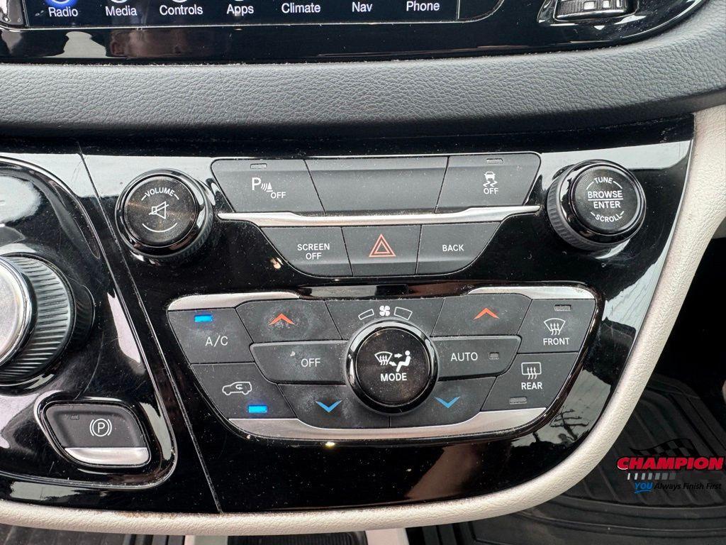 used 2017 Chrysler Pacifica car, priced at $10,500