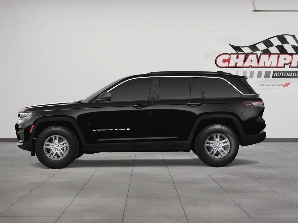 new 2025 Jeep Grand Cherokee car, priced at $37,985