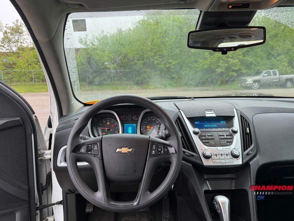 used 2015 Chevrolet Equinox car, priced at $4,000