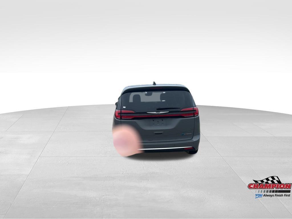 used 2023 Chrysler Pacifica Hybrid car, priced at $25,900