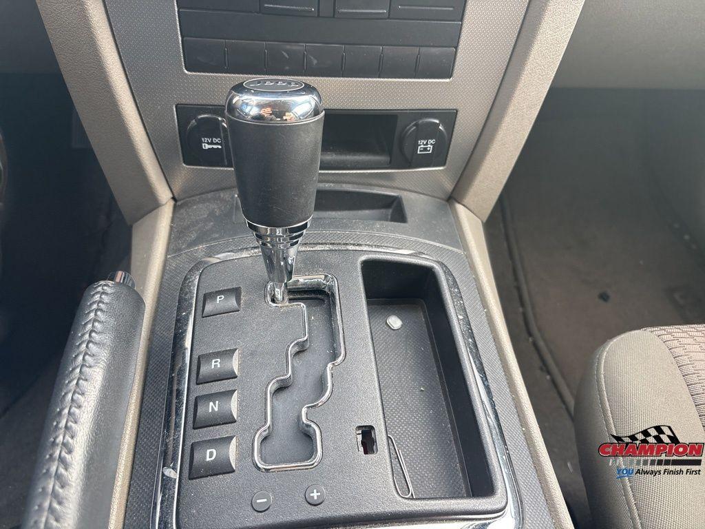 used 2009 Jeep Grand Cherokee car, priced at $8,375