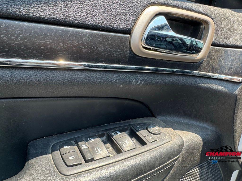 used 2015 Jeep Grand Cherokee car, priced at $6,800