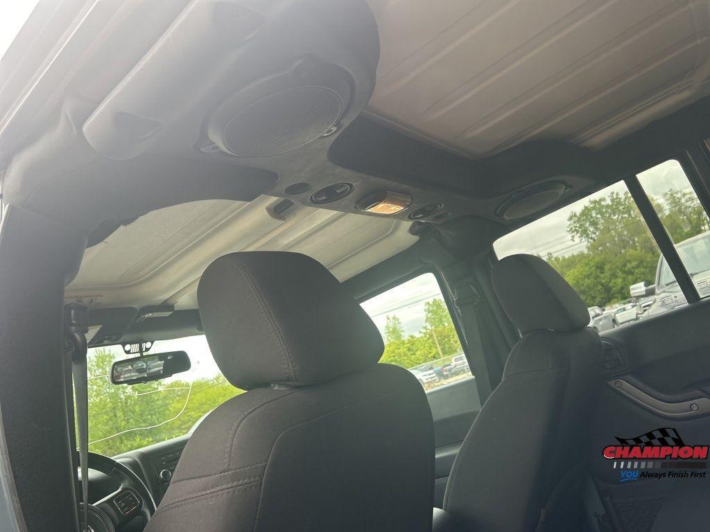 used 2014 Jeep Wrangler Unlimited car, priced at $14,000