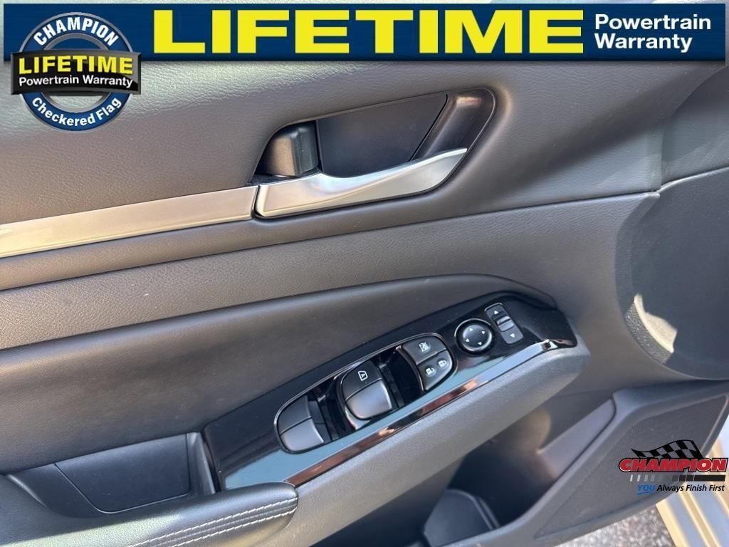 used 2023 Nissan Altima car, priced at $19,500