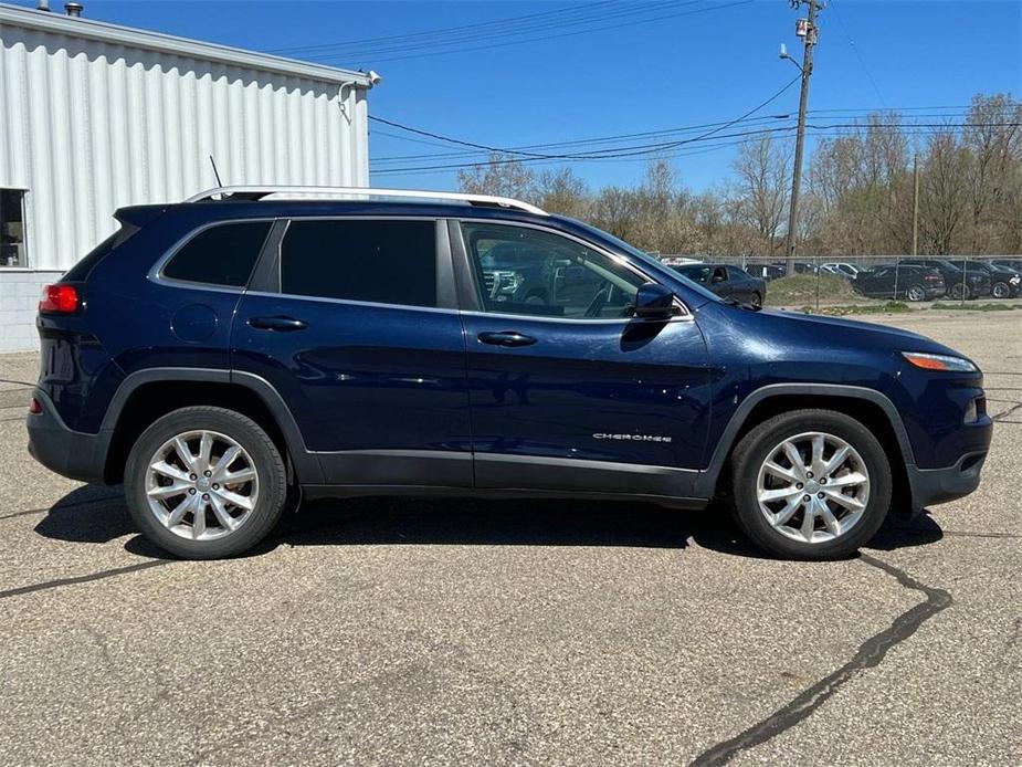 used 2016 Jeep Cherokee car, priced at $13,400