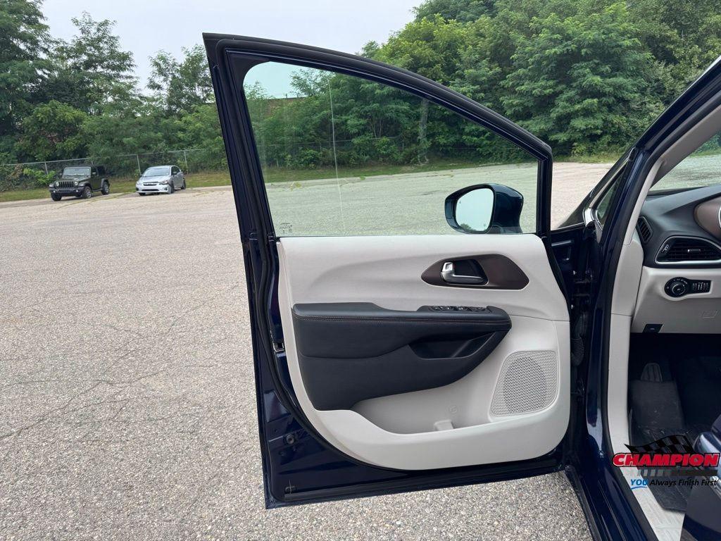 used 2019 Chrysler Pacifica car, priced at $20,100