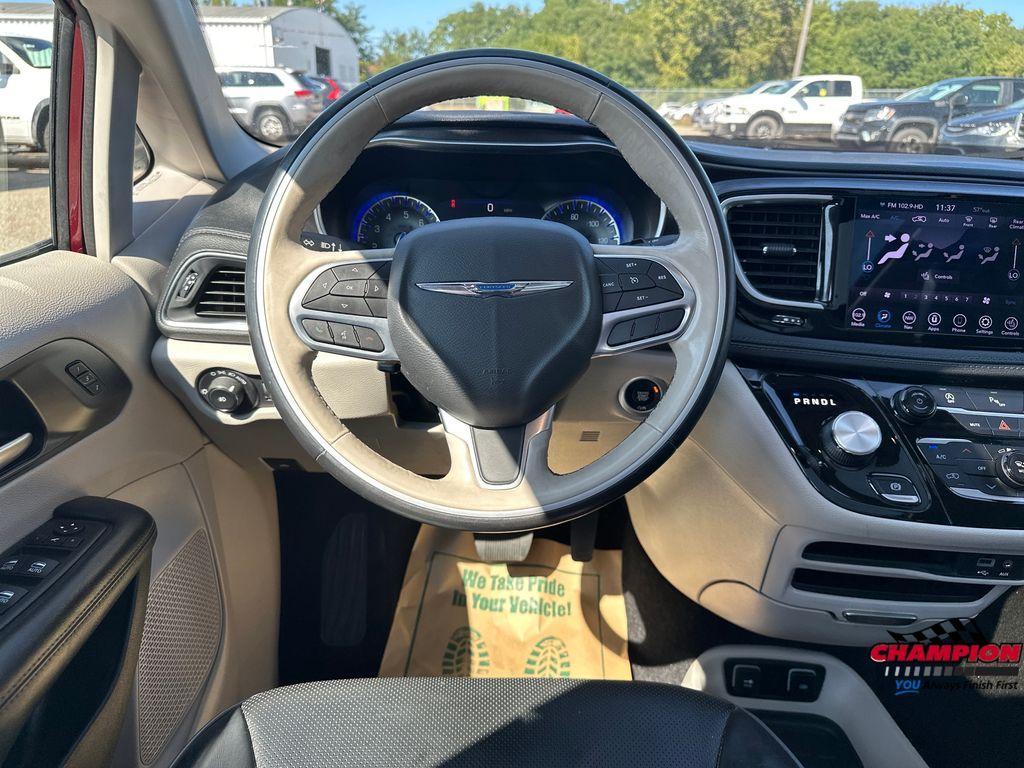 used 2020 Chrysler Pacifica car, priced at $14,000