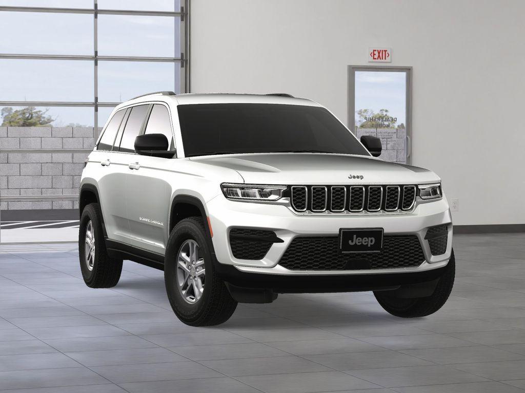 new 2025 Jeep Grand Cherokee car, priced at $35,916