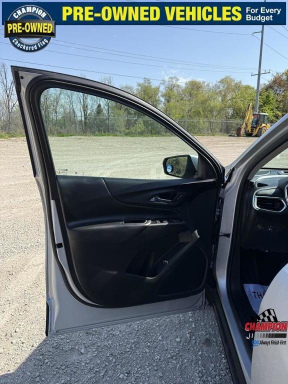 used 2022 Chevrolet Equinox car, priced at $17,000