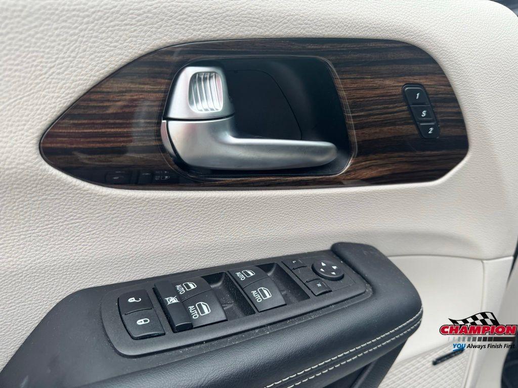used 2022 Chrysler Pacifica car, priced at $33,650