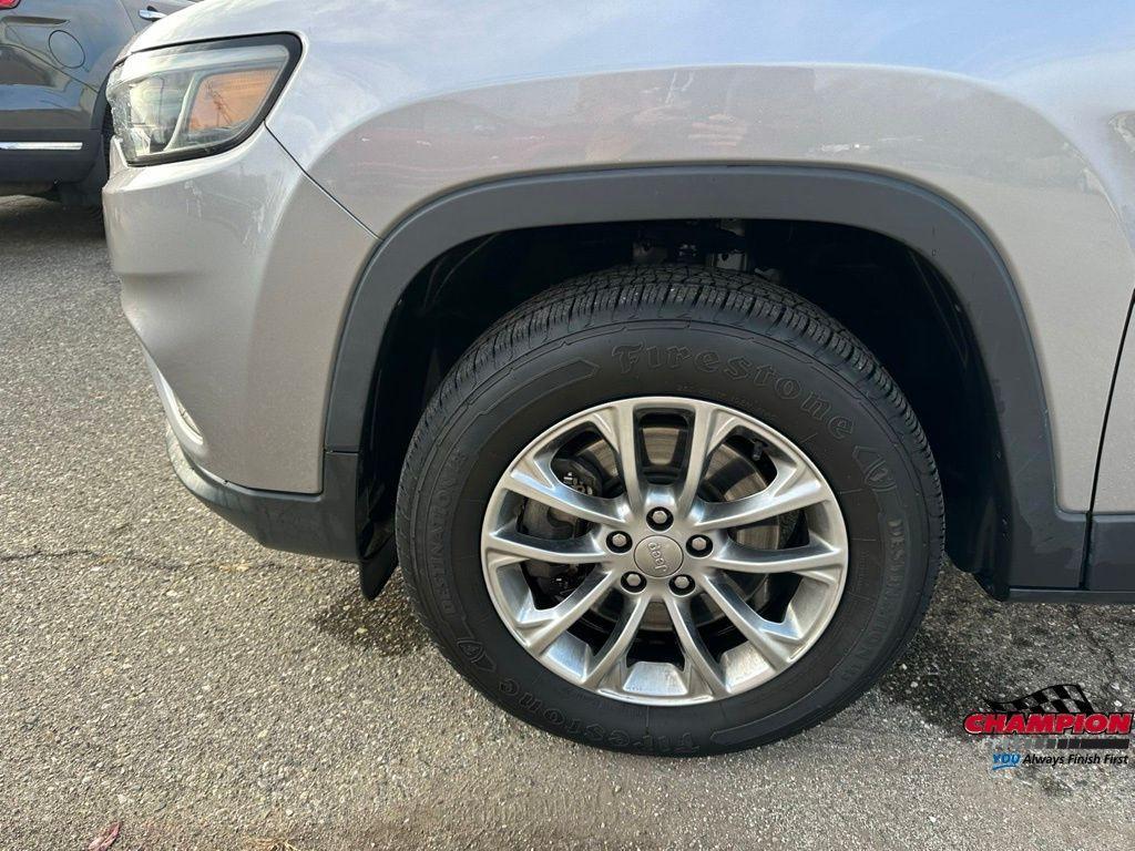 used 2019 Jeep Cherokee car, priced at $16,500
