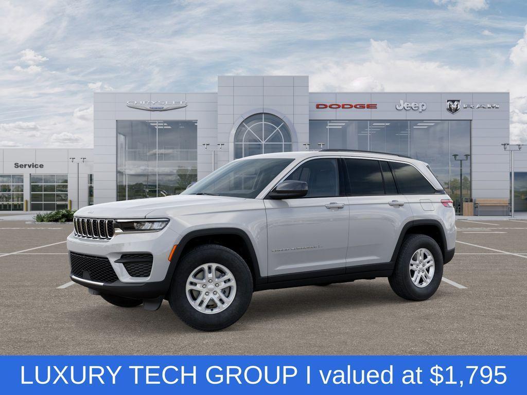 new 2025 Jeep Grand Cherokee car, priced at $34,534