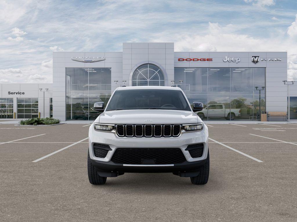 new 2025 Jeep Grand Cherokee car, priced at $34,534