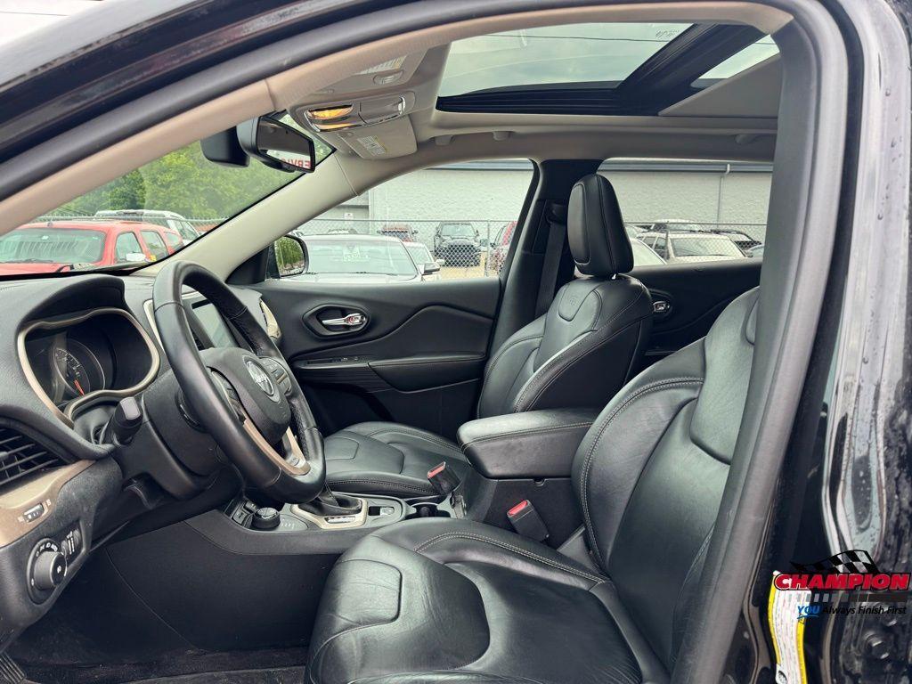 used 2016 Jeep Cherokee car, priced at $11,984