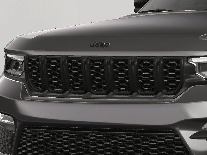 new 2025 Jeep Grand Cherokee car, priced at $43,935