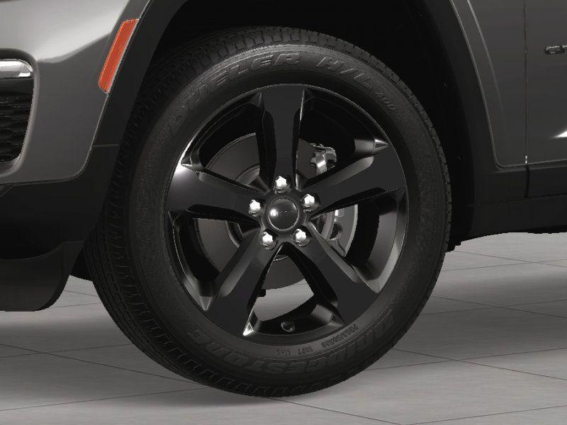 new 2025 Jeep Grand Cherokee car, priced at $44,685