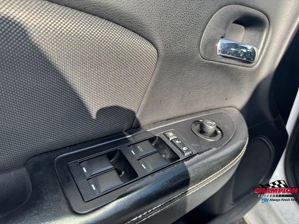 used 2011 Dodge Avenger car, priced at $4,600