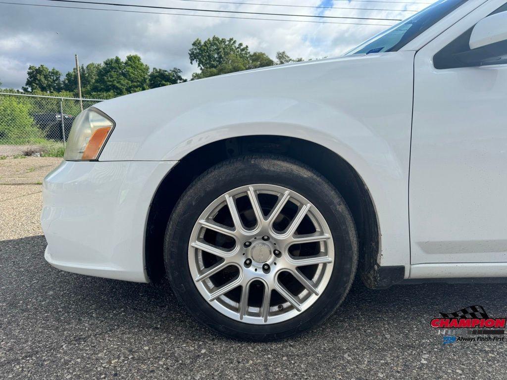used 2011 Dodge Avenger car, priced at $4,600