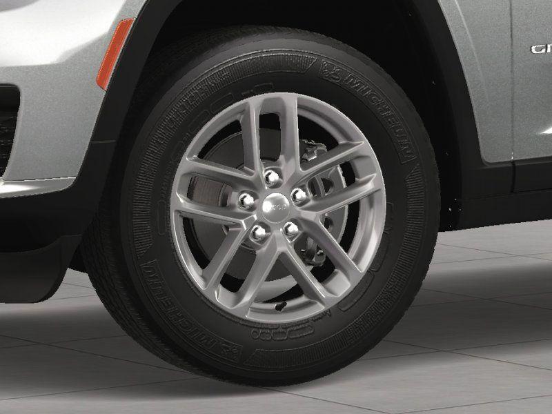 new 2024 Jeep Grand Cherokee L car, priced at $42,171