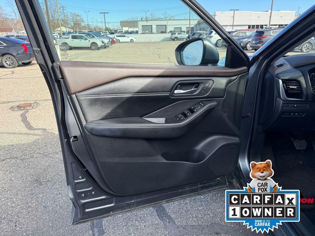 used 2023 Nissan Rogue car, priced at $22,400