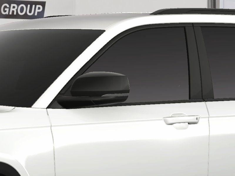 new 2025 Jeep Grand Cherokee car, priced at $40,283