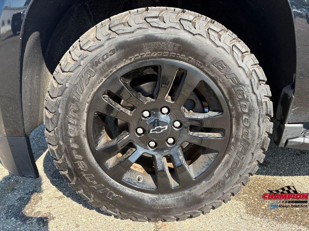 used 2020 Chevrolet Suburban car, priced at $28,300