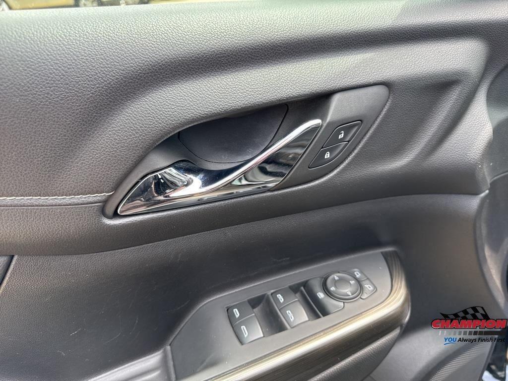 used 2023 GMC Acadia car, priced at $26,500