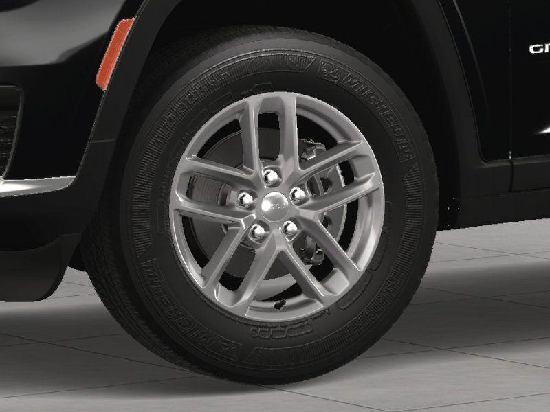 new 2025 Jeep Grand Cherokee L car, priced at $40,274
