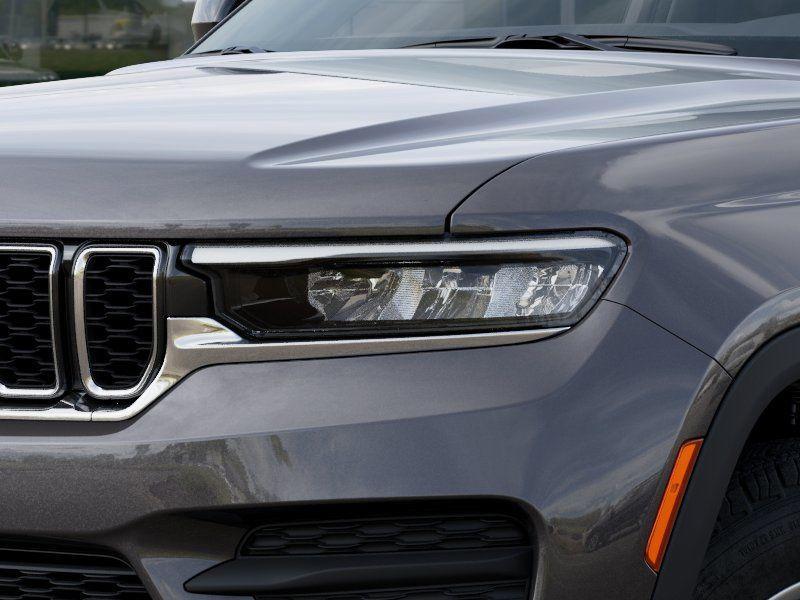 new 2025 Jeep Grand Cherokee car, priced at $33,532