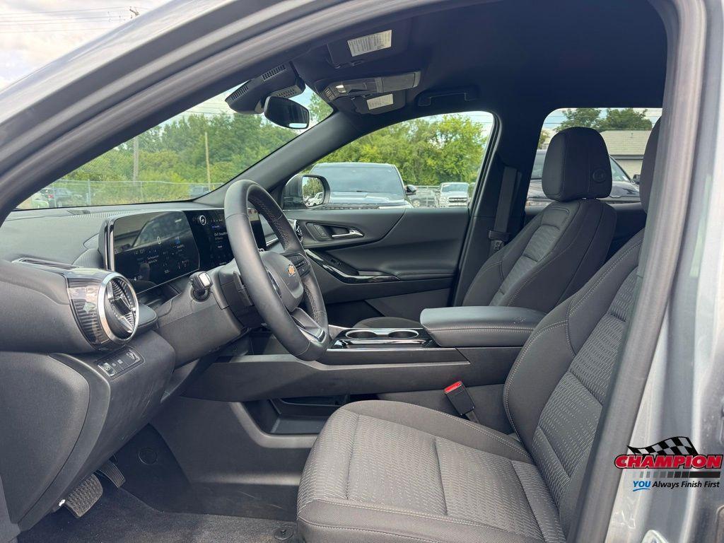 used 2025 Chevrolet Equinox car, priced at $24,700