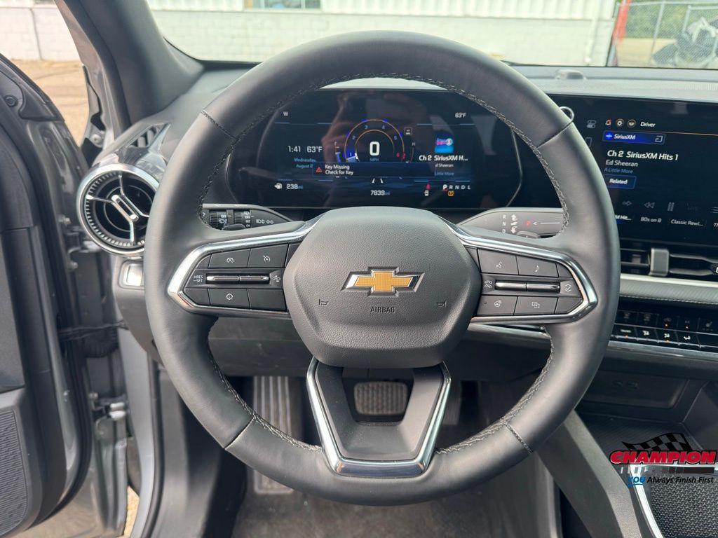used 2025 Chevrolet Equinox car, priced at $24,700
