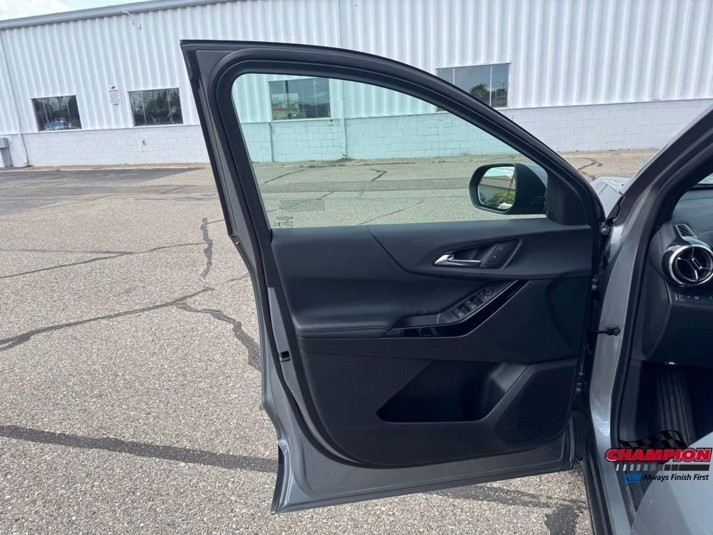 used 2025 Chevrolet Equinox car, priced at $24,700