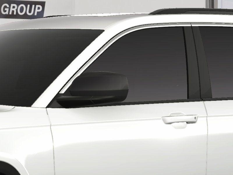 new 2024 Jeep Grand Cherokee car, priced at $40,015