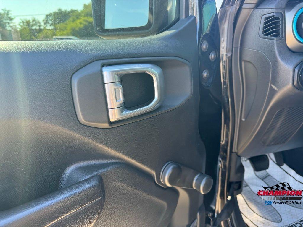 used 2018 Jeep Wrangler Unlimited car, priced at $22,995