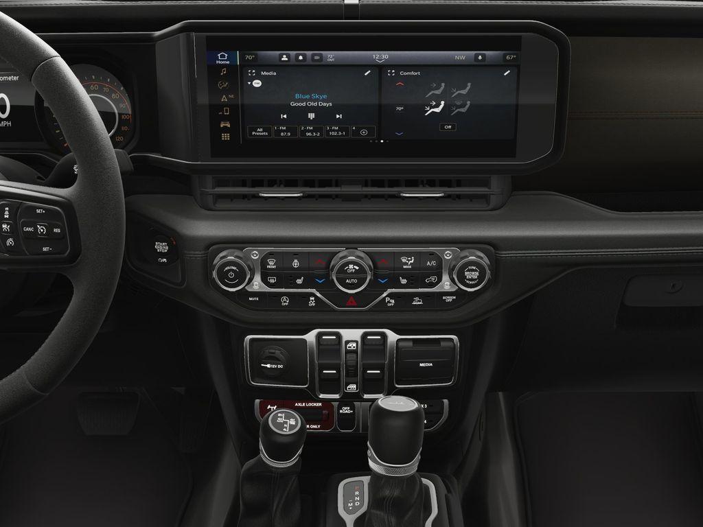 new 2025 Jeep Gladiator car, priced at $53,004