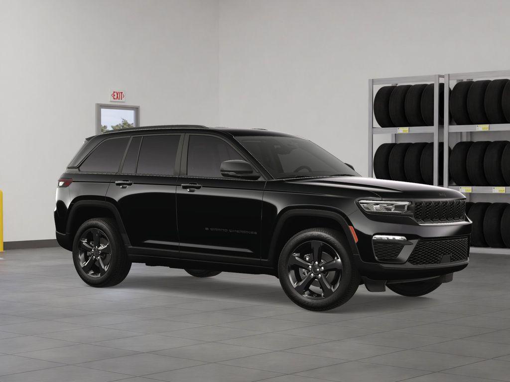 new 2025 Jeep Grand Cherokee car, priced at $44,685