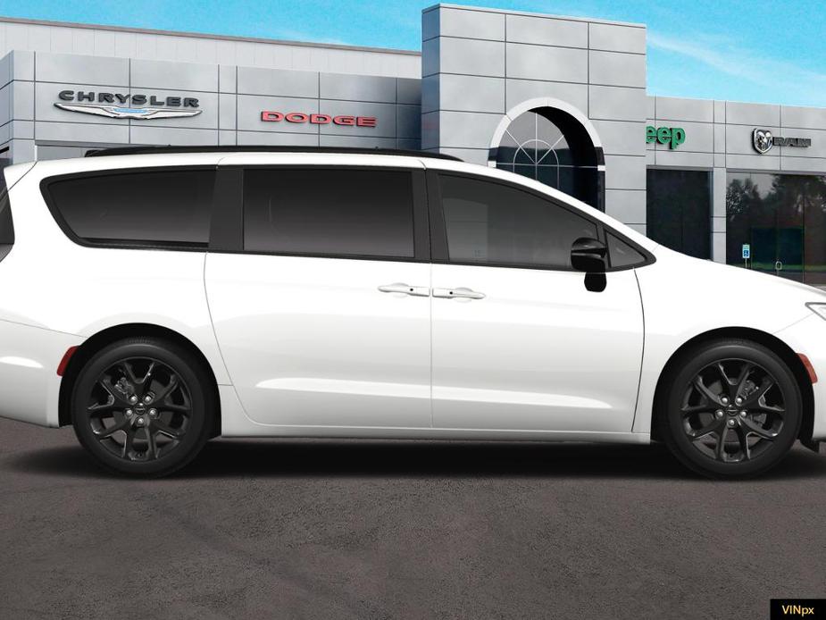 new 2024 Chrysler Pacifica car, priced at $42,606