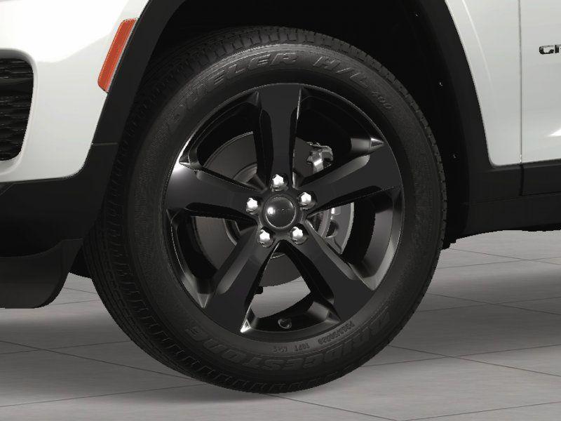 new 2025 Jeep Grand Cherokee car, priced at $42,973