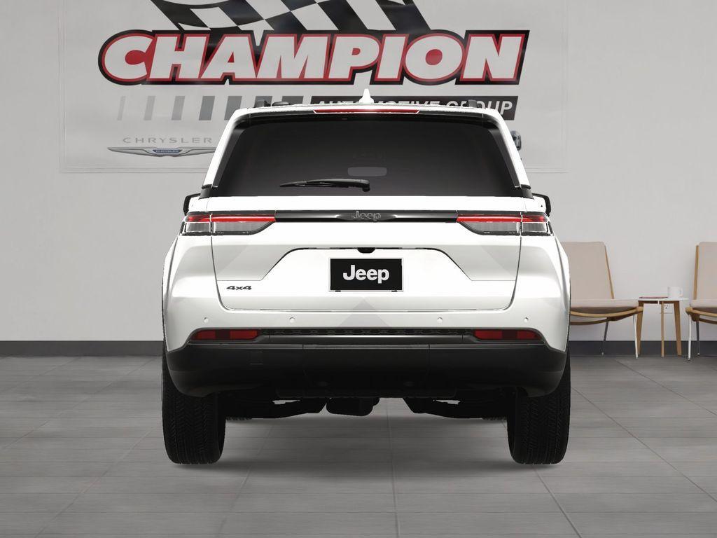 new 2025 Jeep Grand Cherokee car, priced at $42,973