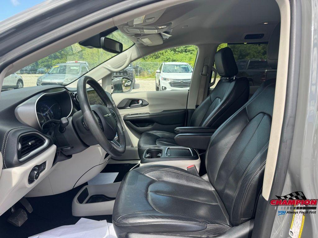 used 2022 Chrysler Pacifica car, priced at $30,195