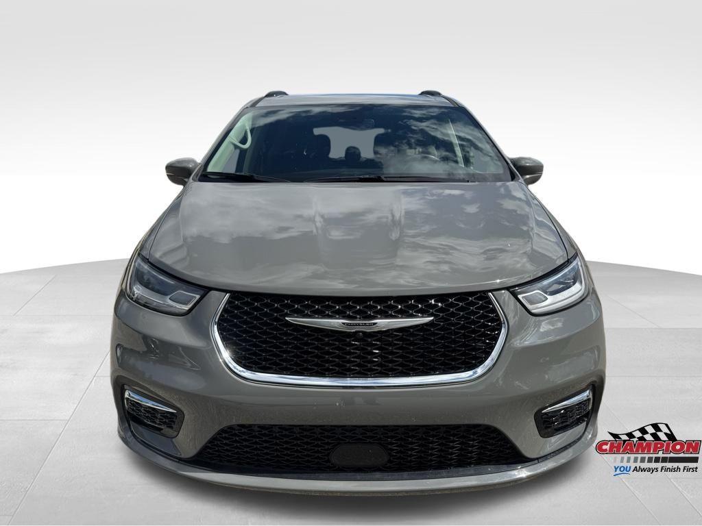 used 2022 Chrysler Pacifica car, priced at $30,195