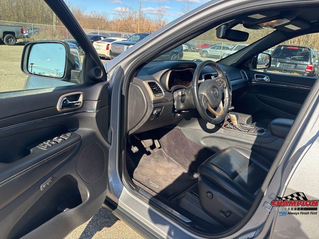 used 2017 Jeep Grand Cherokee car, priced at $10,375