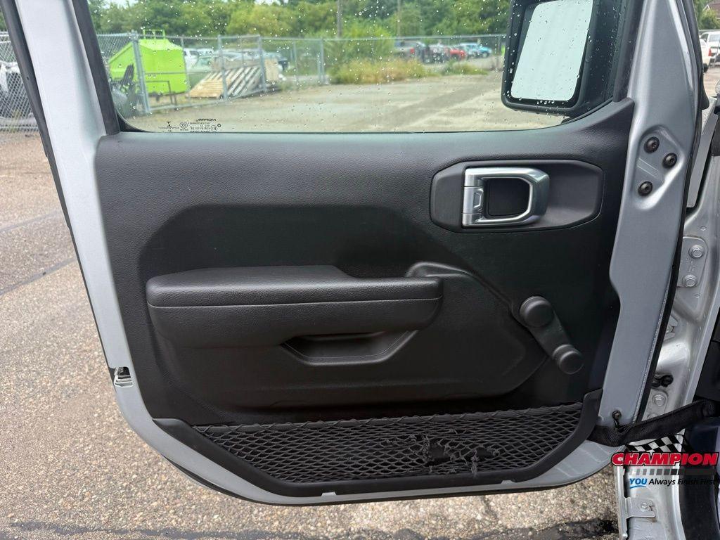 used 2022 Jeep Wrangler Unlimited car, priced at $28,695