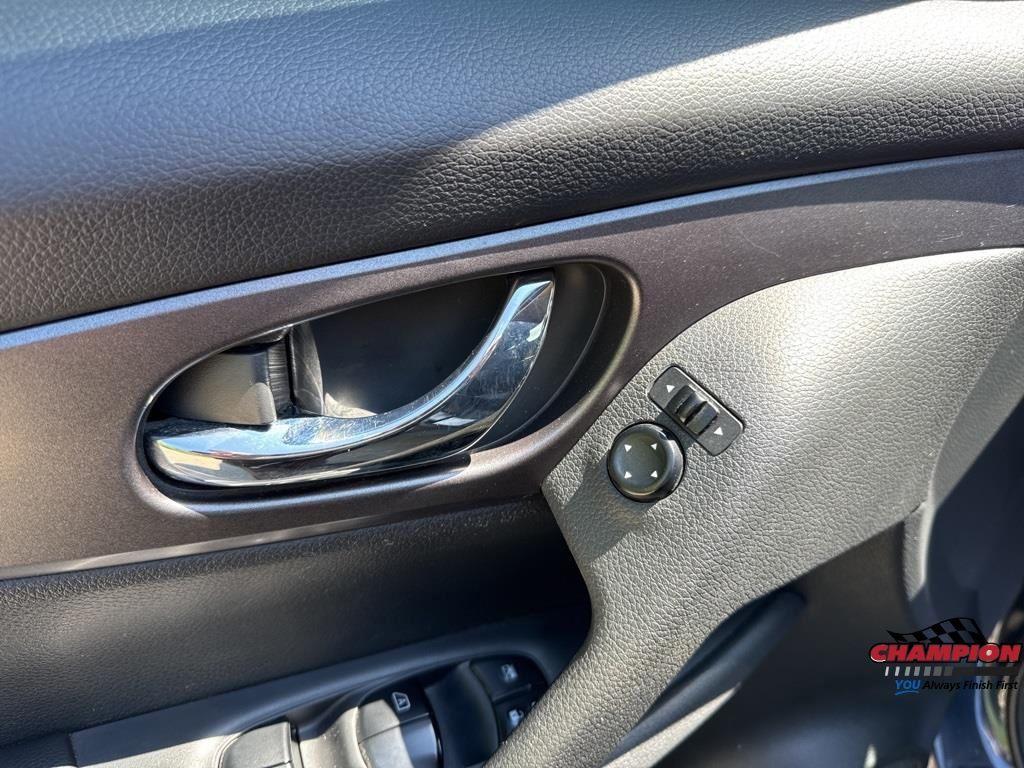 used 2016 Nissan Rogue car, priced at $11,995