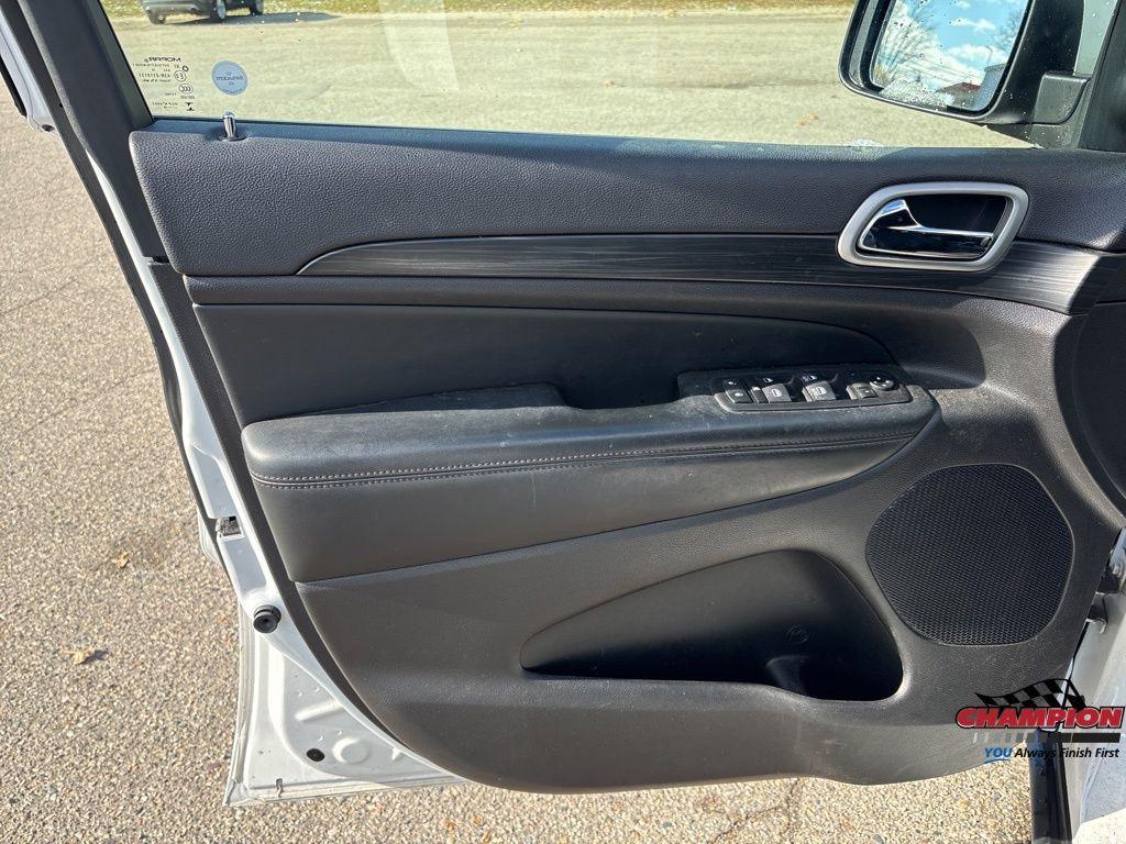 used 2019 Jeep Grand Cherokee car, priced at $15,900