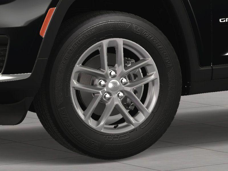 new 2024 Jeep Grand Cherokee L car, priced at $41,744
