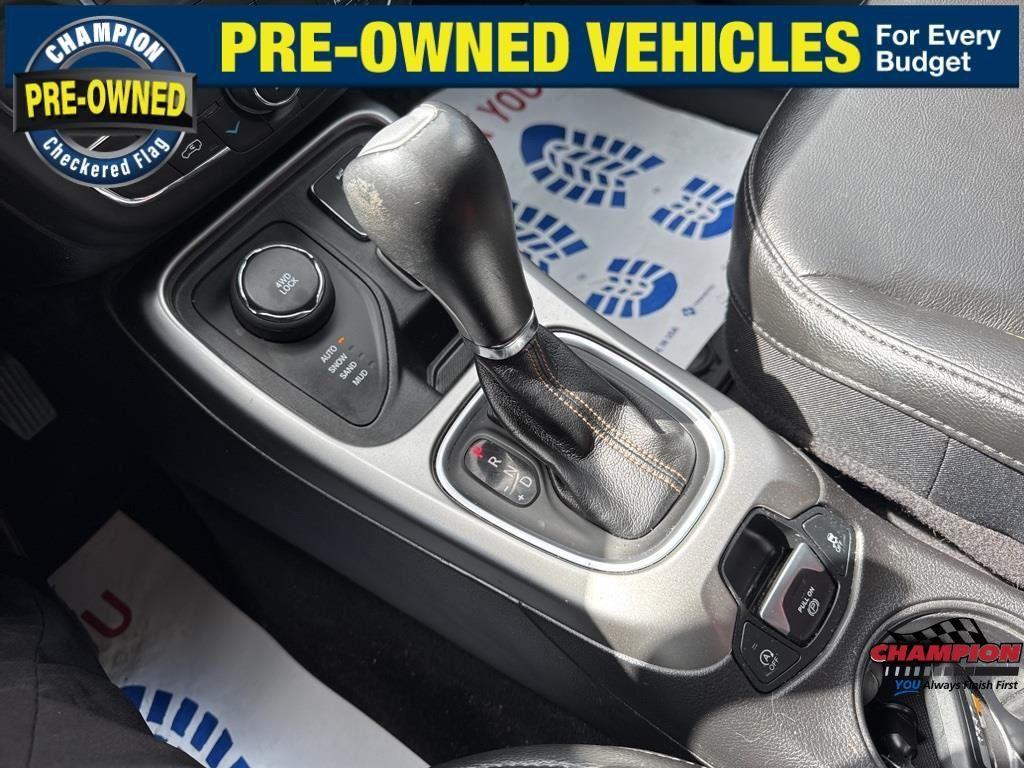 used 2020 Jeep Compass car, priced at $15,350
