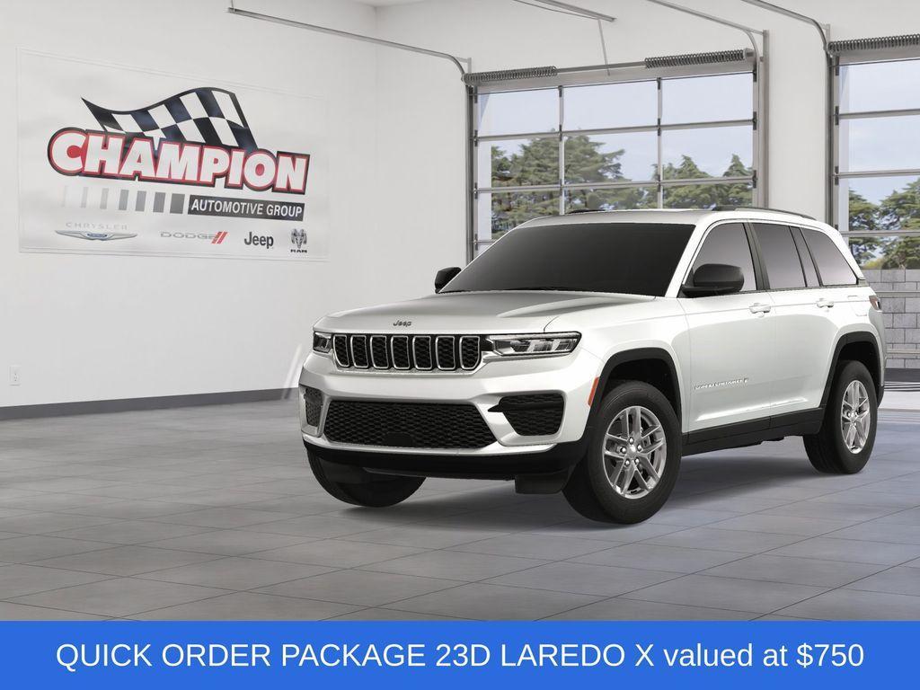 new 2024 Jeep Grand Cherokee car, priced at $40,015