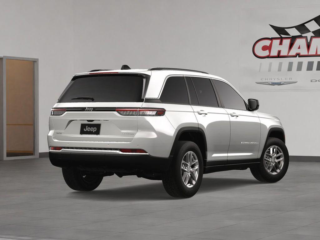 new 2024 Jeep Grand Cherokee car, priced at $40,015